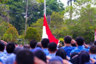 Ilustrasi ribuan ASN kini digembleng ala militer lewat program Komcad. Foto: Istock @Dheo Tegar Pratama