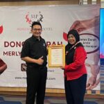 Merlynn Park Hotel Jakarta kembali melaksanakan kegiatan donor darah yang telah menjadi bagian dari program rutin tahunan hotel. (istimewa/dok. Merlynn Park Hotel Jakarta).