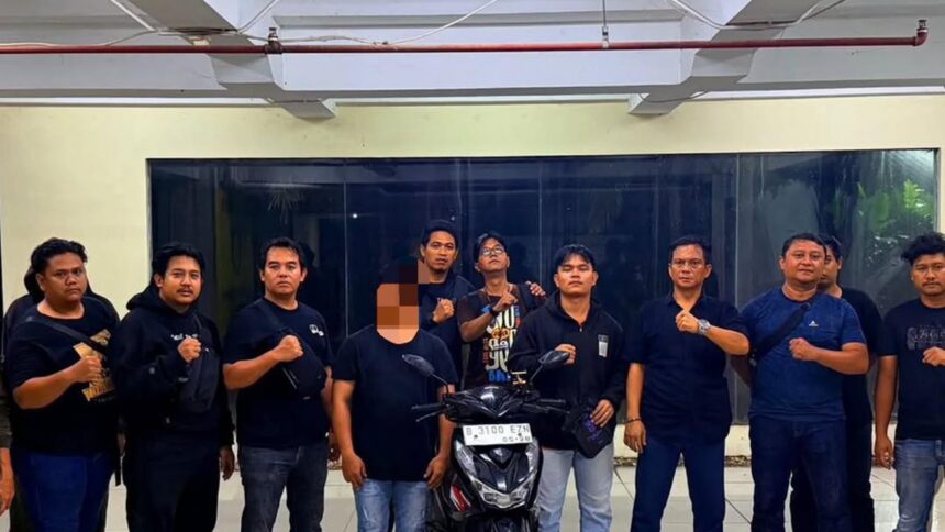 Pemotor yang viral halangi ambulans di Depok ditangkap. Foto: Ist