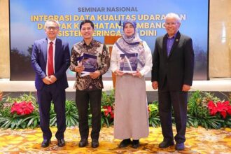 Wamenkes Dante Saksosno (kedua dari ki), mengingatkan tentang pentingnya sistem peringatan dini polusi udara. Foto: Dok Humas