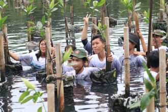Generasi muda diajak untuk sadar menjaga kelestarian alam. Foto: Dok Humas