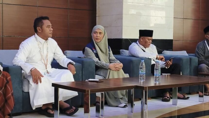 Wakil Ketua DPR RI Sari Yuliati melakukan kunjungan ke tempat menginap jamaah haji tahun 2026 asal Lombok dan Mataram di Kota Mekkah, Arab Saudi. Foto: Ist