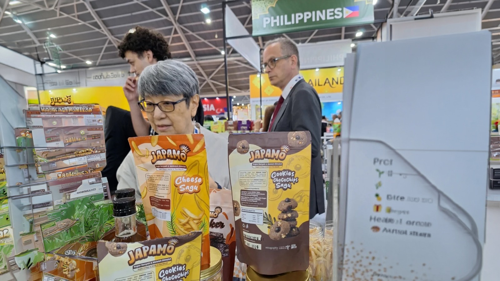 Japamo, UMKM asal Jayapura berhasil mengolah sagu Papua menjadi produk pangan modern yang menarik dan berdaya saing internasional. Foto: Dok BRI