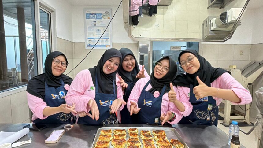 Puluhan Ibu di sekitar perusahaan semangat mengikuti pelatihan tata boga membuat kue dan roti di Bogasari Baking Center, Tanjung Priuk, Jakarta Utara, Senin (18/5/2026). Foto: Ist