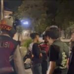 Aparat Polda Metro Jaya saat menggelar patroli malam di sejumlah lokasi di Jakarta Pusat dan Jakarta Barat. Foto: Tangkap layar video (ist)