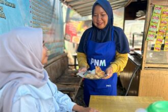 Kisah Evanti menjadi bukti nyata bahwa dukungan Holding Ultra Mikro BRI Group dapat mendorong pelaku usaha tumbuh dan berkembang sekaligus memperluas akses layanan keuangan bagi masyarakat sekitar. Foto: Dok BRI