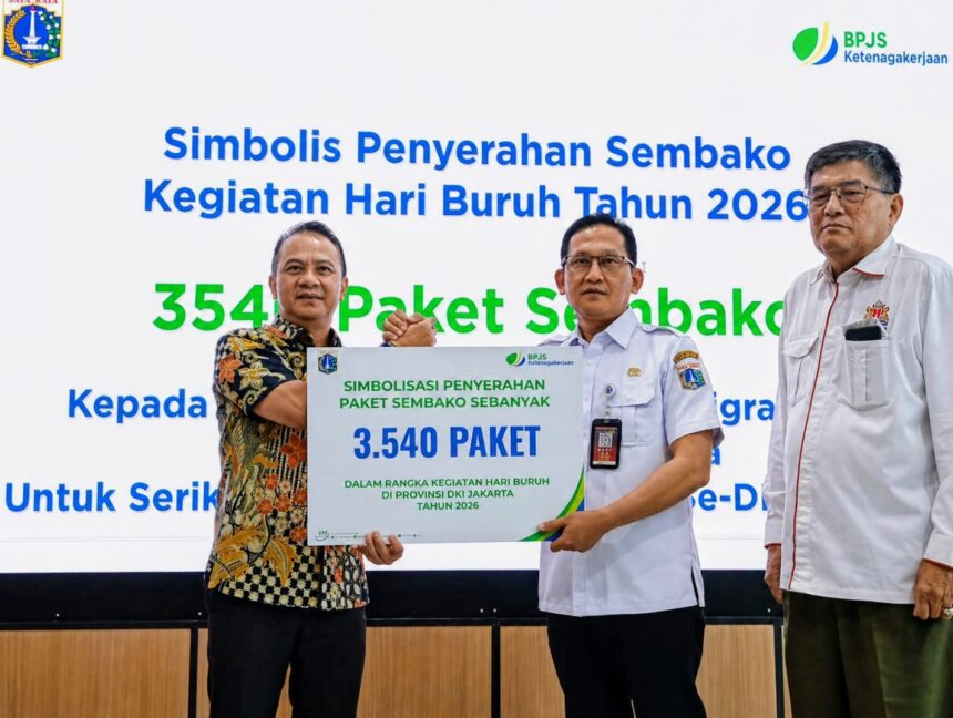 Badan Penyelenggara Jaminan Sosial (BPJS) Ketenagakerjaan Kantor Wilayah DKI Jakarta menyalurkan sebanyak 3.540 paket sembako kepada serikat pekerja