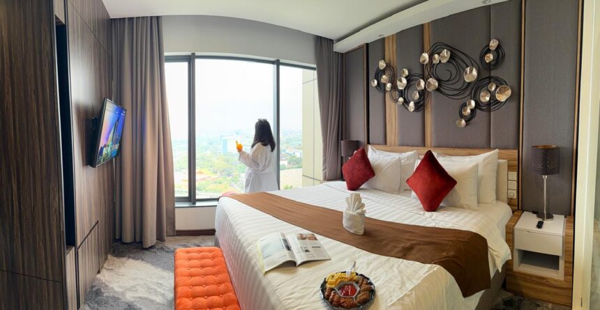 Vasaka Hotel Jakarta menghadirkan promo eksklusif “Stay Long, More Benefit” dan “Dine & Play”, menghadirkan kombinasi sempurna antara kenyamanan menginap, sajian kuliner pilihan, serta pengalaman hiburan yang menyenangkan. (istimewa/dok. Vasaka Hotel Jakarta).