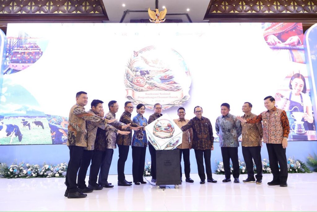 OJK Percepat Pertumbuhan Ekonomi Daerah Melalui Sinergi Lintas Sektor 2 WhatsApp Image 2026 05 25 at 18.01.38 1