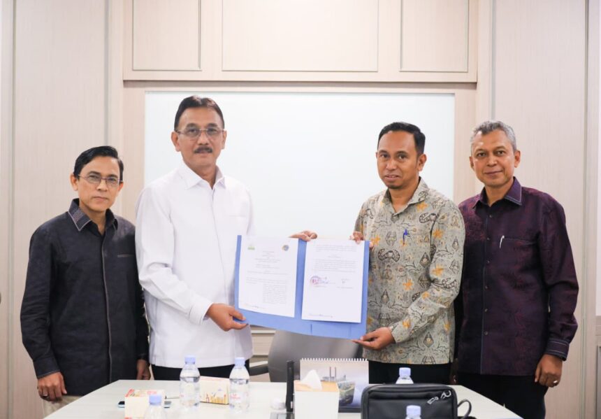 Kementerian Agraria dan Tata Ruang/Badan Pertanahan Nasional (ATR/BPN) melangsungkan penandatanganan Nota Kesepahaman (MoU) dengan Pemerintah Provinsi Aceh dalam rangka Sinergi Bidang Agraria, Pertanahan, dan Tata Ruang pada Selasa (12/05/2026). Foto: Ist