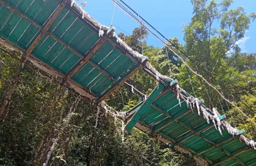 jembatan bajo