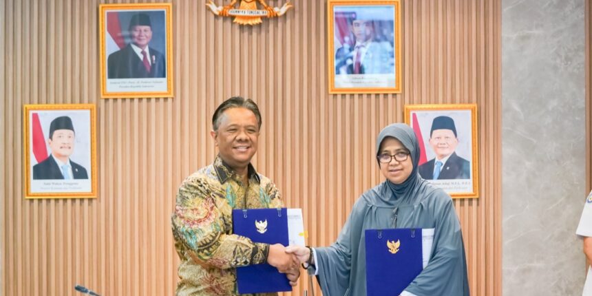 KKP dan PT PLN teken MoU sinergi di bIdang kelistrikan. Foto: Dk Humas