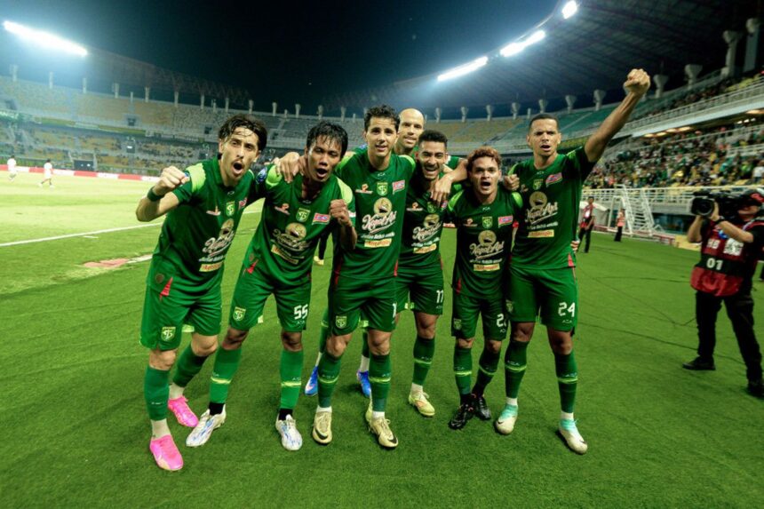 semen padang fc dibantai 0 7 persebaya surabaya mengamuk di stadion haji agus salim 15052026 181405