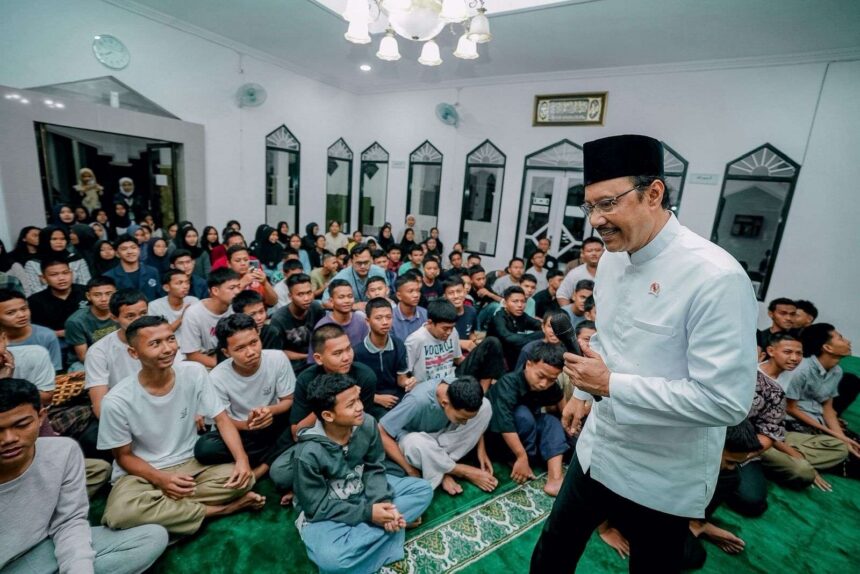sr