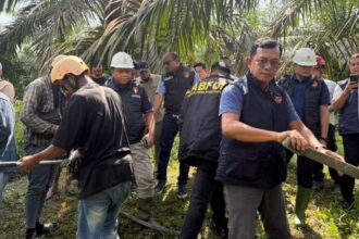 Tim Bareskrim cek penyebab listrik padam di sebagian Sumatra. Foto: Ist