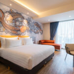 Waringin Hospitality Hotel Group (WHHG) dan Taman Impian Jaya Ancol, secara resmi mengumumkan kolaborasi strategis bertajuk "Magical Staycation". (istimewa /dok. WHHG)