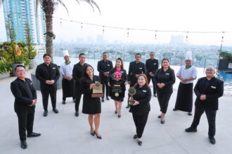 Holiday Inn & Suites Jakarta Gajah Mada raih penghargaan internasional Best Suite Hotel in Asia, dan tiga penghargaan nasional lainnya. (istimewa/dok. Holiday Inn & Suites Jakarta Gajah Mada).