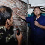 Menteri PKP, Maruarar Sirait saat berkunjung di permukiman warga di Kebon Sirih Jakarta Ahad (28/06/2026). Foto: Dok Kementerian PKP