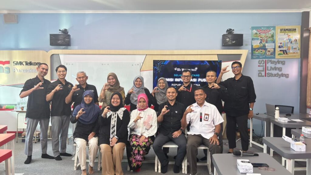 Telkom Dukung Literasi Keterbukaan Informasi Publik melalui Edukasi Bersama Komisi Informasi Pusat di SMK Telkom Purwokerto 2 1a26f0ff 9908 404f bb5c bf613776a5a0