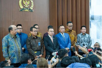 Pertemuan antara Wakil Ketua DPR RI Sufmi Dasco Ahmad, Menteri Sekretaris Negara Prasetyo Hadi, COO BPI Danantara Dony Oskaria, Direktur Utama BRI Hery Gunardi, para Direktur Utama Himbara, BPJS Ketenagakerjaan, serta sejumlah BUMN di Jakarta (09/06). Foto: Dok BRI