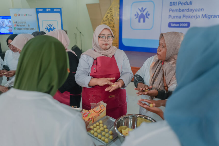 BRI Peduli kembali melaksanakan Program Pemberdayaan Purna Pekerja Migran Indonesia (PMI) yang ditujukan khusus bagi para pekerja migran Indonesia yang telah menyelesaikan masa kontrak kerjanya di luar negeri dan kembali ke tanah air. Foto: Dok BRI