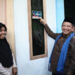 Mendagri Muhammad Tito Karnavian meninjau pelaksanaan program BSPS di Desa Pone, Kecamatan Limboto Barat, Kabupaten Gorontalo, Selasa (23/6/2026). Foto: Kemendagri