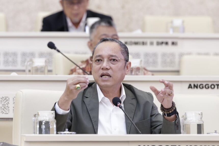 Anggota Komisi II DPR RI Deddy Sitorus dalam Rapat yang berlangsung di Gedung Nusantara Senayan Ja20260629183742
