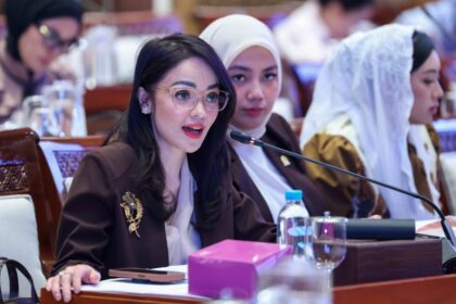 Anggota Komisi I DPR RI Andina Thresia Narang saat Komisi I DPR RI Uji Kepatutan dan Kelayakan Fit 20260624173953