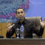 Anggota Komisi XI DPR RI Kamrussamad saat mengikuti diskusi Koordinatoriat Wartawan Parlemen KWP 20260619091428 1