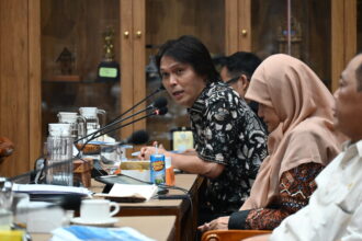 Anggota Komisi X DPR RI Once Mekel dalam Rapat Kerja Komisi X DPR RI dengan Kementerian Pemuda dan 20260604083528 1