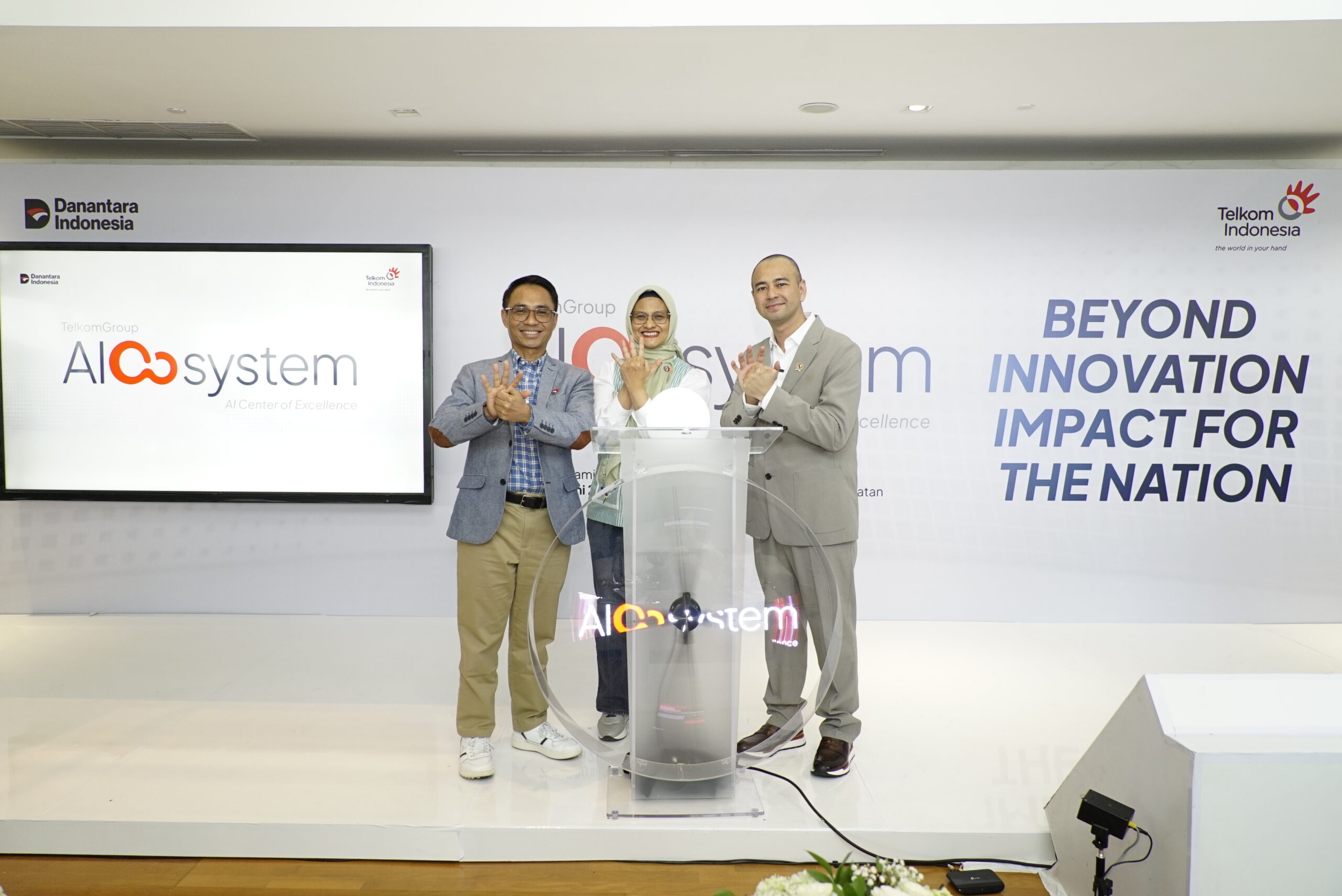 AIcosystem adalah sebuah ekosistem AI terpadu yang menyatukan kapabilitas AI di lingkungan TelkomGroup untuk mendukung pemanfaatan AI di berbagai sektor serta menghadirkan solusi yang relevan bagi kebutuhan industri dan masyarakat. Foto: Telkom Indonesia 