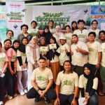 Perwakilan Sharp bersama perwakilan Terangi, para peserta Sharp Biodiversity Hunt dan Perwakian Mangrove Ecotourism berfoto bersama di akhir kegiatan