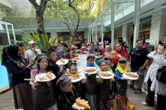 Mercure Jakarta Sabang menghadirkan kembali Abang None Cilik Competition sebagai bagian dari rangkaian acara Rona Betawi di Sabang. (istimewa/dok. Mercure Jakarta Sabang)