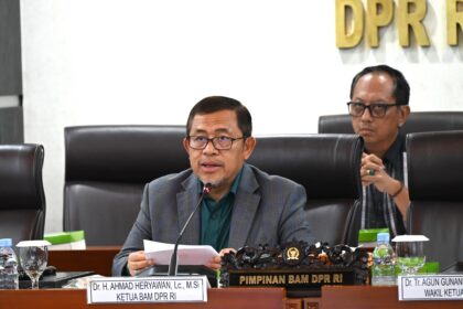 Ketua Badan Aspirasi Masyarakat BAM DPR RI Ahmad Heryawan dalam agenda Rapat Dengar Pendapat Umu20260618075724