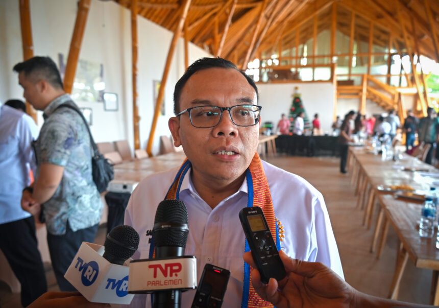 Ketua Komisi VII DPR RI Saleh Partaonan Daulay Foto Husen Alma20260609133112