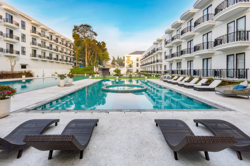 Eminence Global meluncurkan program promo menginap eksklusif bertajuk "School Holiday Package" secara serentak di dua properti unggulan bintang limanya: Le Eminence Hotel Convention & Resort Ciloto – Puncak dan L’Eminence Golf & Resort Lembang – Bandung. (istimewa/dok. Eminence Global).