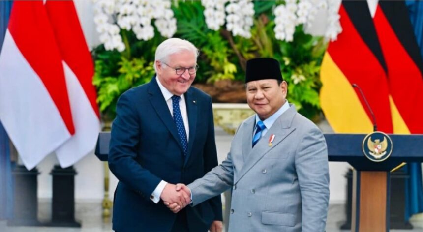 Presiden Prabowo dalam keterangan pers bersama usai pertemuan dengan Presiden Steinmeier di Istana Merdeka, Jakarta, Senin (15/6/2026). Foto: BPMI Setpres