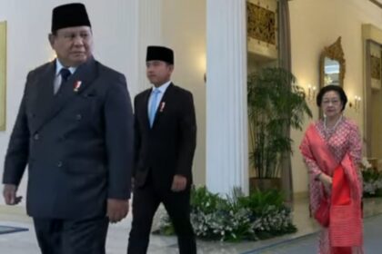 Presiden Prabowo Subianto, Wakil Presiden Gibran Rakabuming Raka bersama Ketua Umum PDIP Megawati Soekarnoputri hadiri Upacara Hari Lahir Pancasila di Gedung Pancasila, Jakarta, Senin (1/6/2026). Foto: YouTube Sekretariat Presiden