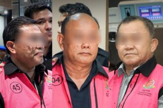 Tiga tersangka perkara dugaan tindak pidana korupsi tata kelola program MBG. Foto: Instagram @kejaksaan.ri