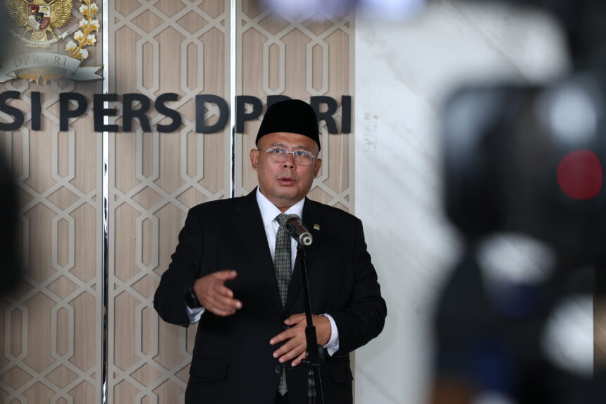 Wakil Ketua DPR RI Cucun Ahmad Syamsurijal saat diwawancarai Parlementaria di Kompleks Parlemen Sen20260604163537
