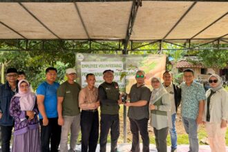 BPJS Ketenagakerjaan Kebon Sirih Tanam Pohon di Parung Panjang. Foto: Ist