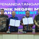 Penandatangan MoU di bidang penerbitan antara Polimedia dan Penerbit Erlangga sebagai langkah strategis meningkatkan literasi nasional melalui kurasi buku lebih bermutu. Foto: Dok Humas