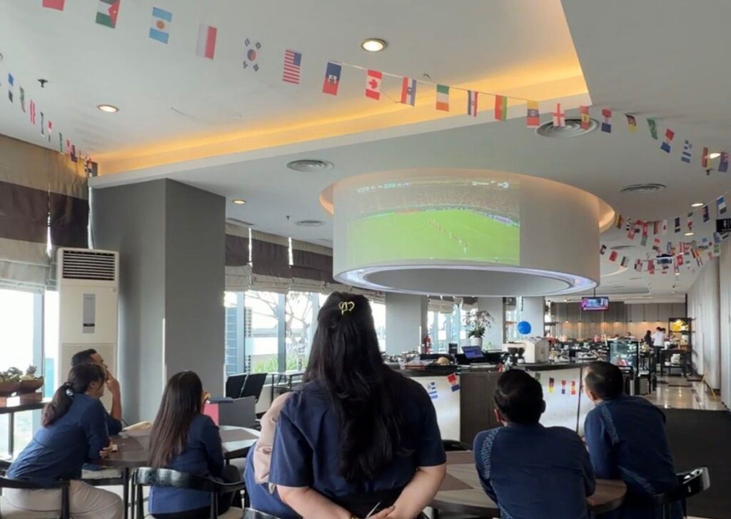 Canting Restaurant Gelar Nobar Piala Dunia Setiap Hari, Jadi Titik Temu Pecinta Bola Jakarta 2 Vasaka Hotel Jakarta menjadikan outlet Canting Restaurant yang terletak di lantai 7 sebagai pusat program Nonton Bareng (Nobar) Pecinta Bola Jakarta selama perhelatan Piala Dunia 2026. (istimewa/dok. Vasaka Hotel Jakarta).
