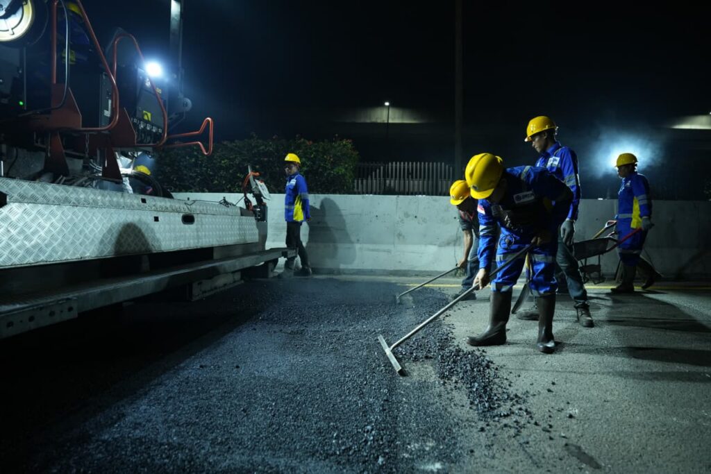 Jelang Periode Libur Sekolah, Jasa Marga Intensifkan Preservasi Rutin Jalan Tol untuk Tingkatkan Kelancaran, Keamanan dan Kenyamanan Perjalanan 2 WhatsApp Image 2026 06 18 at 18.51.23