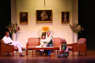 Pertunjukan pentas bertajuk “Nyai Dasimah” edisi spesial semarak HUT ke-499 Kota Jakarta sukses digelar di Gedung Kesenian Miss Tjitjih, Kemayoran, Jakarta Pusat, belum lama ini. Foto: Ist