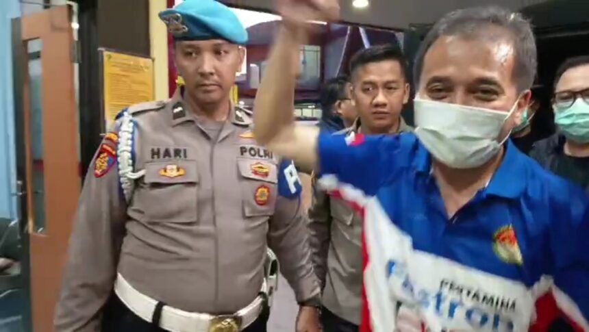 Roy Suryo tiba di RS Polri Kramat Jati untuk jalani tes kesehatan, Jumat (19/6/2026). Foto: Ist