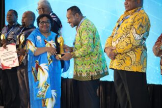 Wamendagri Ribka Haluk dalam acara Apresiasi Pemda Berprestasi Regional Papua di Hotel Suni Abepura, Kota Jayapura, Papua, Senin (22/6/2026). Foto: Kemendagri
