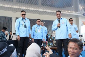 Kabulog dan Mentan di acara PENAS Petani Nelayan XVII Tahun 2026. Foto: Dok Humas