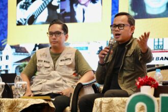Wamendagri Bima Arya Sugiarto saat menjadi narasumber dalam sharing session bertema "Inspirasi Kota Tangguh" pada kegiatan Youth City Changers (YCC) dalam rangka Rapat Kerja Nasional (Rakernas) Asosiasi Pemerintah Kota Seluruh Indonesia (APEKSI) 2026. Foto: Kemendagri
