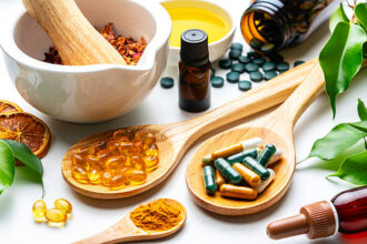 Ilustrasi BPOM menemukan sejumlah obat herbal dan kopi ilegal yang mengandung bahan kimia obat (BKO). Foto: Istock @fcafotodigital
